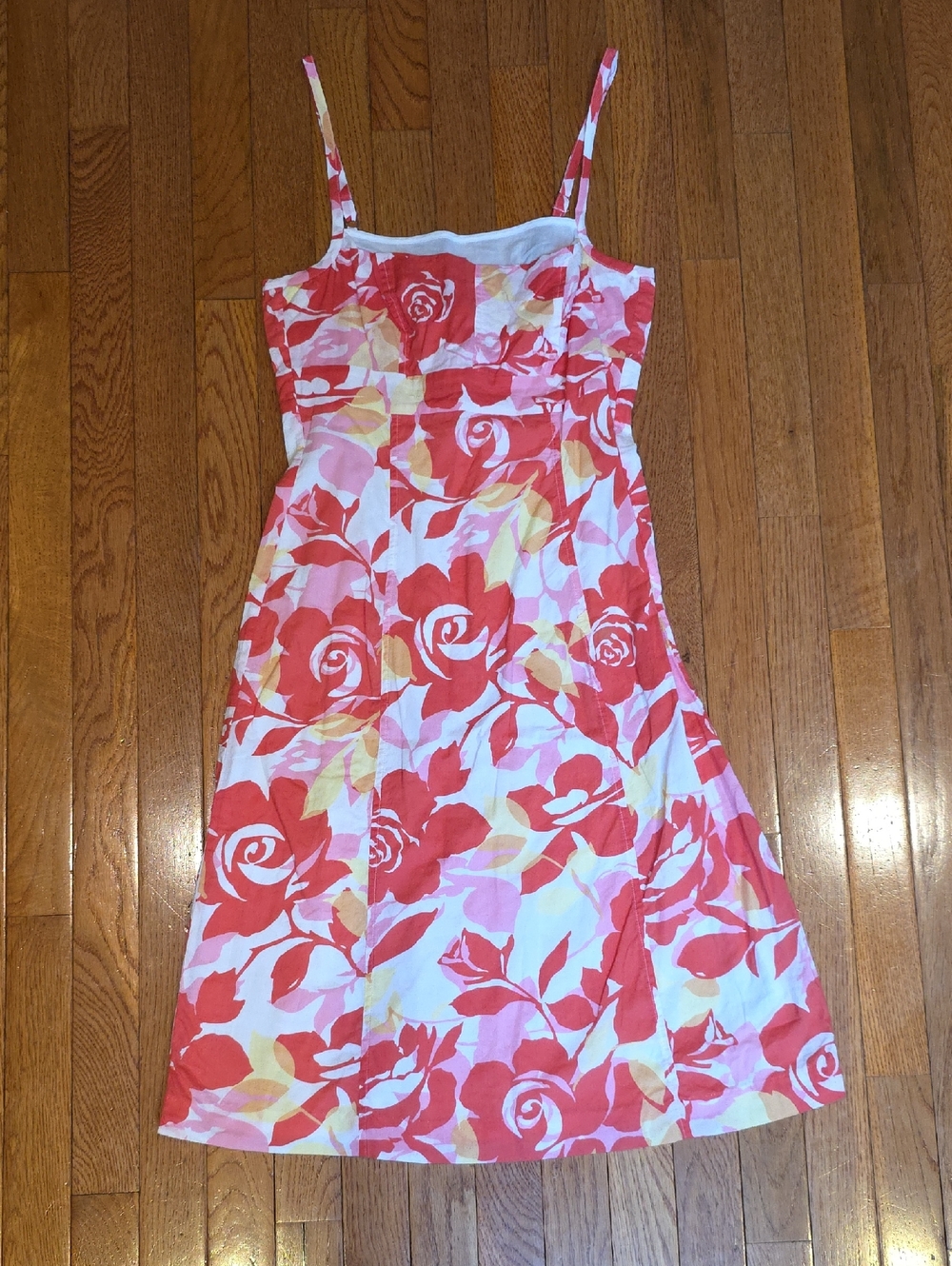 New York & Company White Mini Dress with Red, Pink & Yellow Rose Print, Size 2